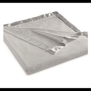 Martha Stewart King Size Fleece Blanket